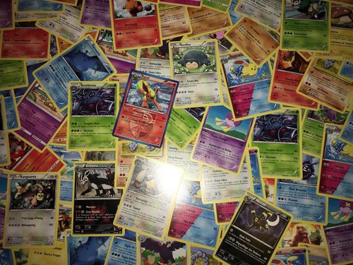 Lot cartes pokemon avec - de,